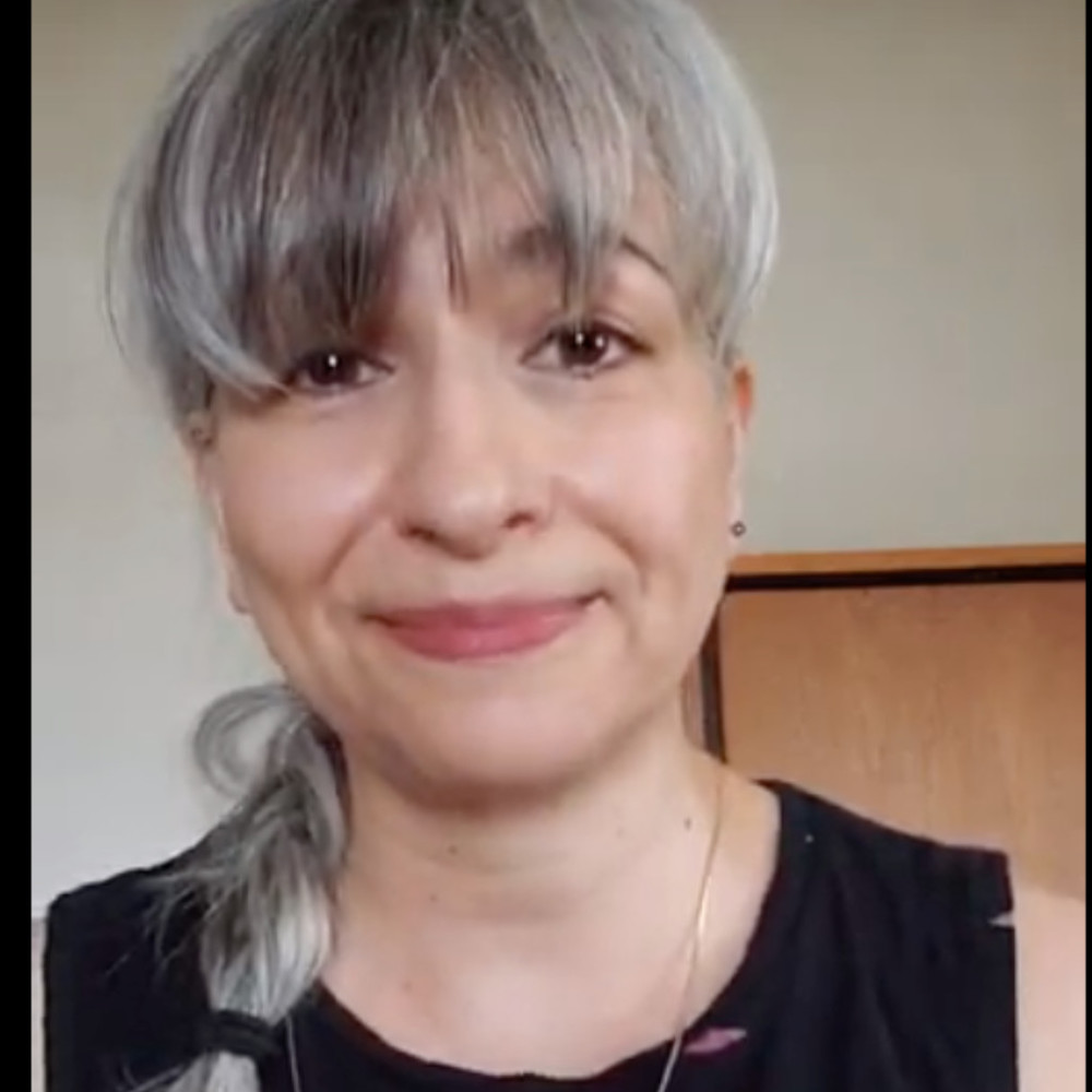 Meet your Posher, Angela